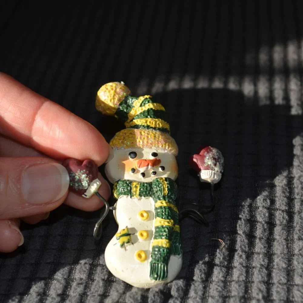 Vintage Clay Pin Brooch SnowMan Hat Wire arms Hand- painted 3'